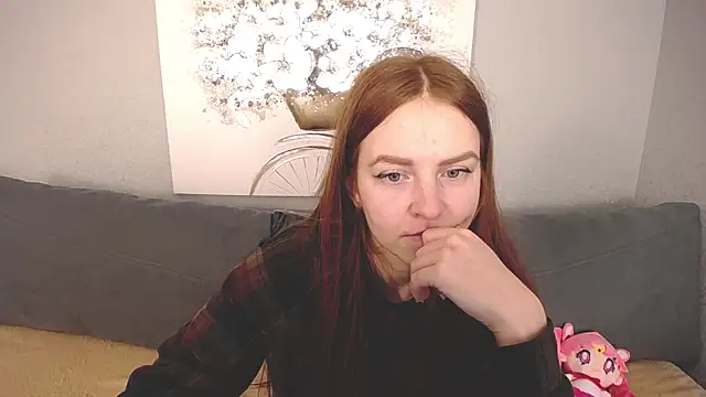 Evarey  online show from 11.03.25