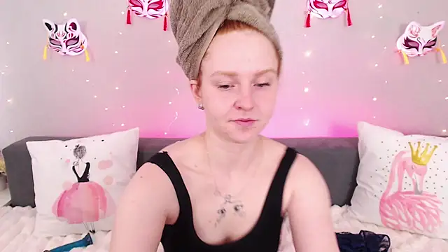 Snapshot of Evarey_ chatting on 07.08.26 Evarey online show from 07.08.26