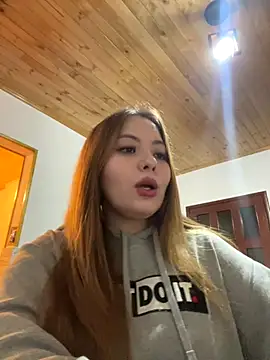 kattee adams online show from 11.07.25