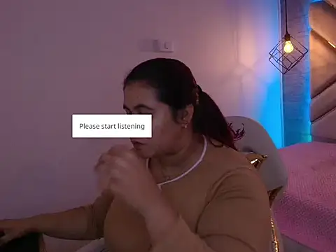 Addyy 02 online show from 10.18.25