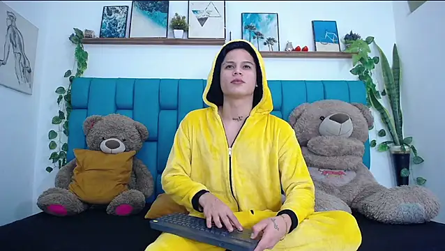 Snapshot of Brian_hot chatting on 02.03.26 Brian hot online show from 02.03.26