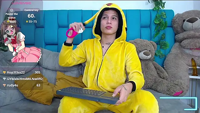 Snapshot of Brian_hot chatting on 02.10.26 Brian hot online show from 02.10.26