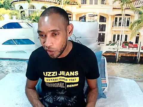 Snapshot of IndianMagicMike chatting on 06.25.26 IndianMagicMike online show from 06.25.26