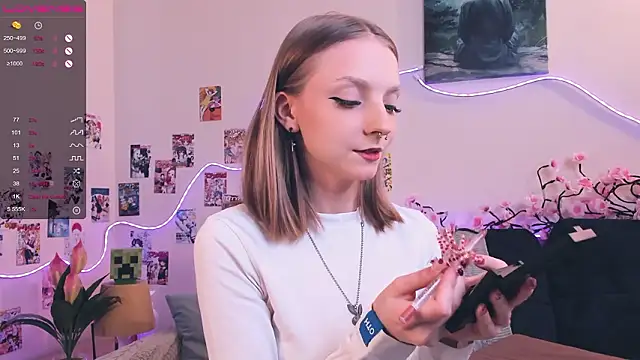 Snapshot of Golden_dawn chatting on 02.25.26 Golden dawn online show from 02.25.26