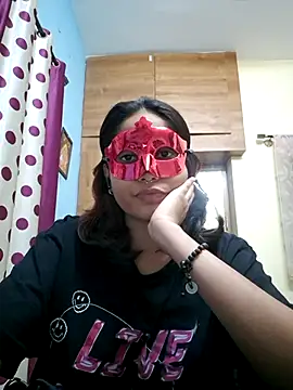 Ishaa Sharmaa online show from 11.04.25