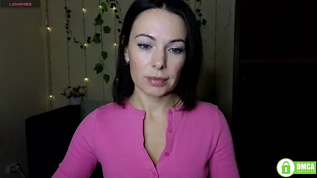 Rita lovvylyou online show from 10.17.25