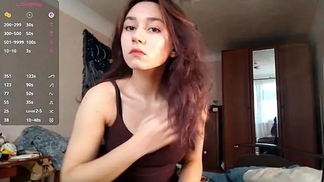 MiaLovelyOne online show from 11.14.25