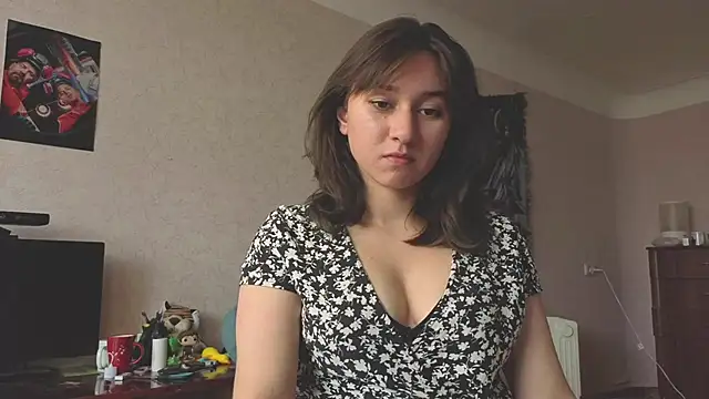 MiaLovelyOne online show from 05.16.26