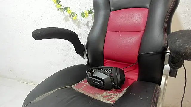 soffycarter1 online show from 11.10.25