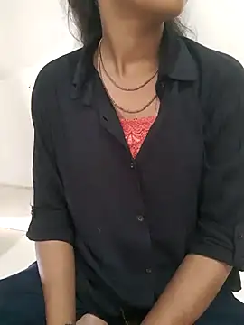 Snapshot of Mahi677 chatting on 08.04.26 Mahi677 online show from 08.04.26