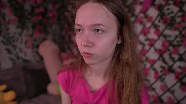 Petite Polly online show from 11.22.25