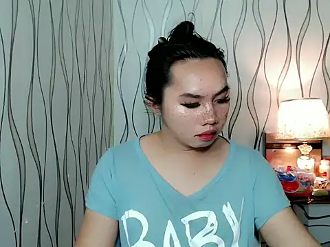 im ursweetheart online show from 10.19.25