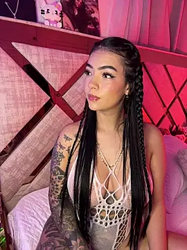 Snapshot of Kiity- chatting on 02.07.26 Kiity- online show from 02.07.26