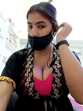 Snapshot of Hot_radhaji chatting on 04.27.26 Hot radhaji online show from 04.27.26
