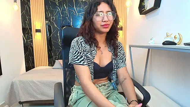 Snapshot of SamanthaFox_8 chatting on 03.09.26 SamanthaFox 8 online show from 03.09.26