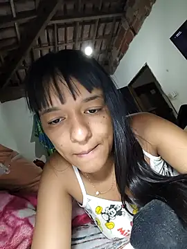 Snapshot of XxxMaikelly chatting on 10.28.25 XxxMaikelly online show from 10.28.25