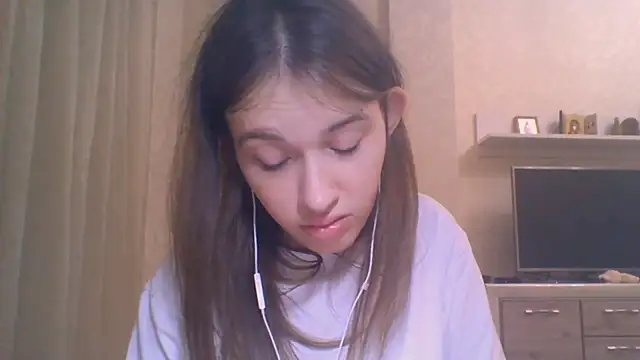 CeyaLier online show from 10.09.25