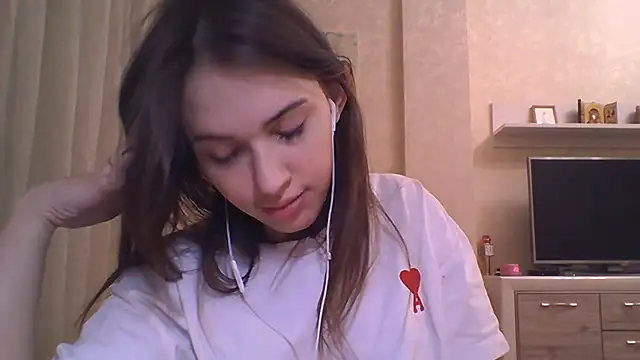 CeyaLier online show from 11.24.25