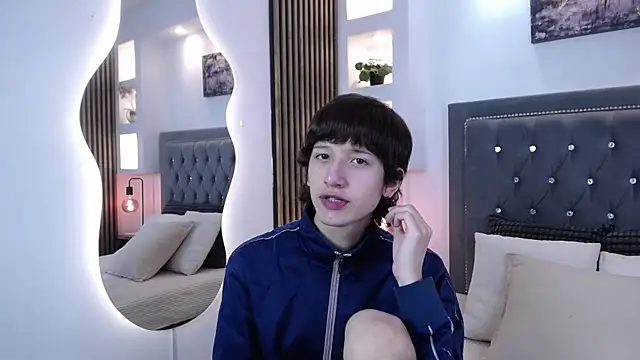 Emo Boy  online show from 03.30.26