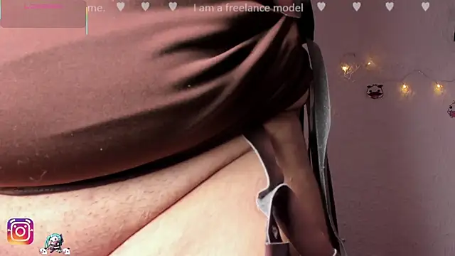 Emilycollei online show from 11.12.25