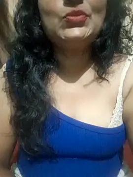 Snapshot of Seema_Mishra chatting on 10.29.25 Seema Mishra online show from 10.29.25