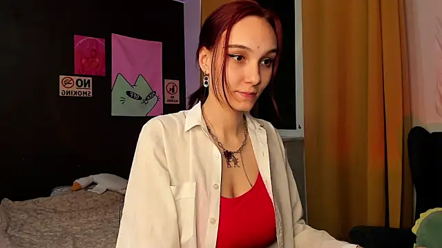 Snapshot of Aurisinst chatting on 10.16.25 Aurisinst online show from 10.16.25