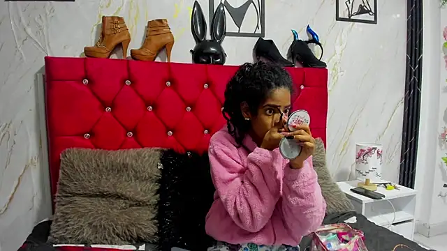 Snapshot of thianahorny chatting on 03.19.26 thianahorny online show from 03.19.26