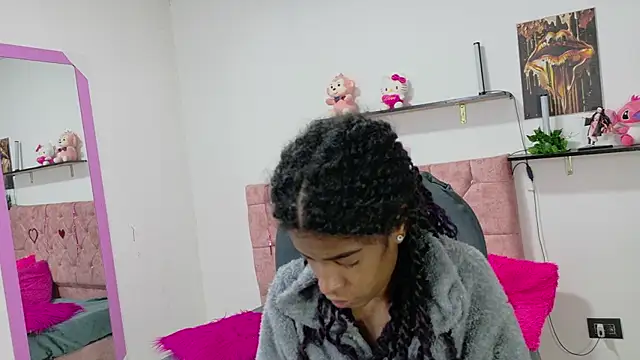 Snapshot of thianahorny chatting on 04.03.26 thianahorny online show from 04.03.26