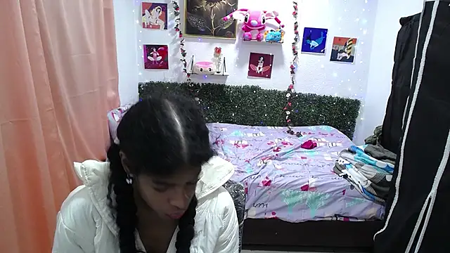 Snapshot of thianahorny chatting on 04.21.26 thianahorny online show from 04.21.26