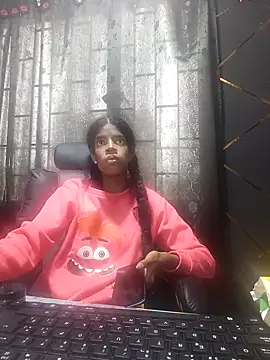 Snapshot of thianahorny chatting on 04.25.26 thianahorny online show from 04.25.26