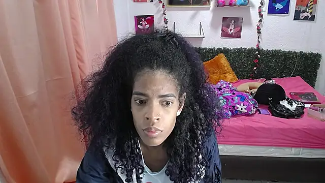 Snapshot of thianahorny chatting on 05.29.26 thianahorny online show from 05.29.26