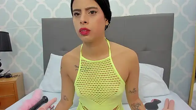 laura maite  online show from 01.07.26