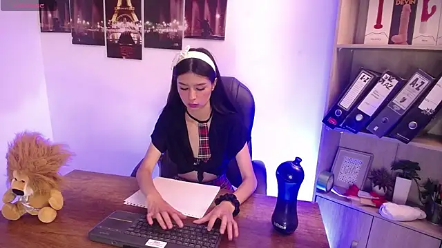 Snapshot of SweetRenata_ chatting on 02.13.26 SweetRenata online show from 02.13.26