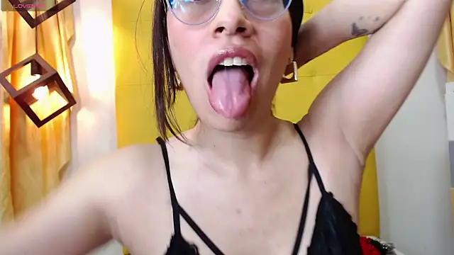 caty angel online show from 10.15.25