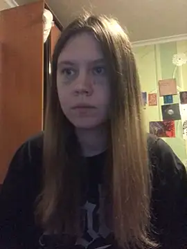 LunaVirelle online show from 10.20.25