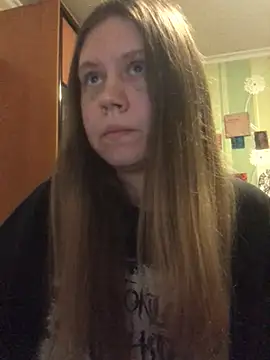 LunaVirelle online show from 04.03.26