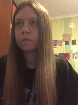 LunaVirelle online show from 04.20.26