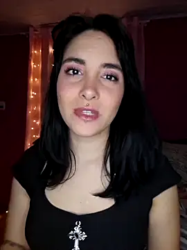 Snapshot of JulieGoth chatting on 10.26.25 JulieGoth online show from 10.26.25