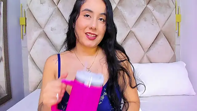 Snapshot of GabyParker_ chatting on 04.18.26 GabyParker online show from 04.18.26
