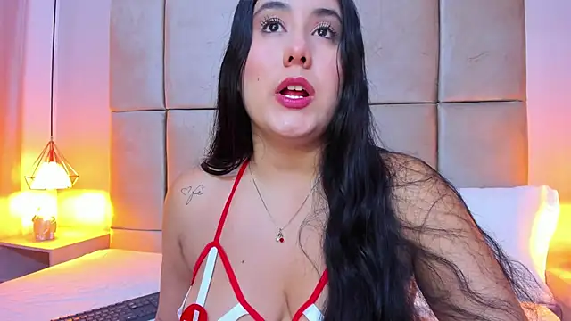 Snapshot of GabyParker_ chatting on 06.19.26 GabyParker online show from 06.19.26