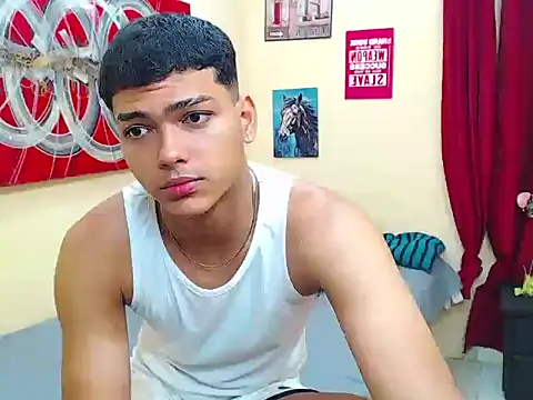 Snapshot of keinner_monstercock chatting on 10.16.25 keinner monstercock online show from 10.16.25