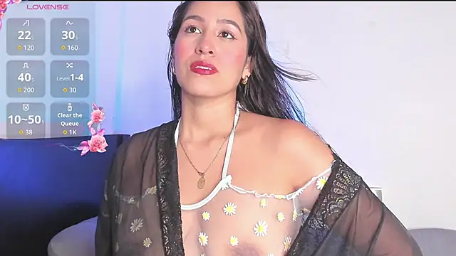 Snapshot of Nyxaraa chatting on 10.22.25 Nyxaraa online show from 10.22.25