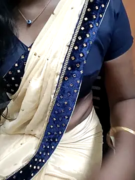 Snapshot of Tamilmallu-duskygirl03 chatting on 03.04.26 Tamilmallu-duskygirl03 online show from 03.04.26