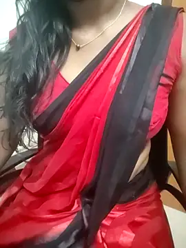 Snapshot of Tamilmallu-duskygirl03 chatting on 05.09.26 Tamilmallu-duskygirl03 online show from 05.09.26
