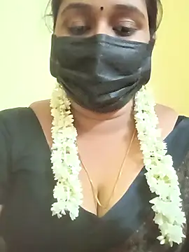 Snapshot of tamil-mala23 chatting on 10.21.25 tamil-mala23 online show from 10.21.25