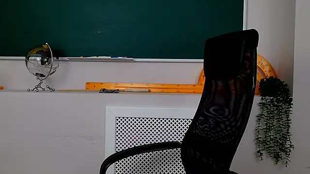 ClaireMathis online show from 01.13.26