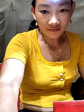 Snapshot of gio-thu chatting on 06.22.26 gio-thu online show from 06.22.26