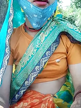 Snapshot of DirtybhabhiGoal chatting on 10.14.25 DirtybhabhiGoal online show from 10.14.25