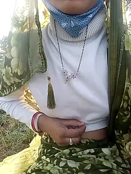 Snapshot of DirtybhabhiGoal chatting on 10.17.25 DirtybhabhiGoal online show from 10.17.25