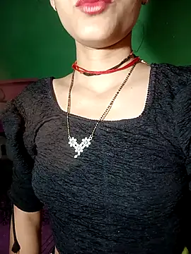 Snapshot of DirtybhabhiGoal chatting on 10.29.25 DirtybhabhiGoal online show from 10.29.25